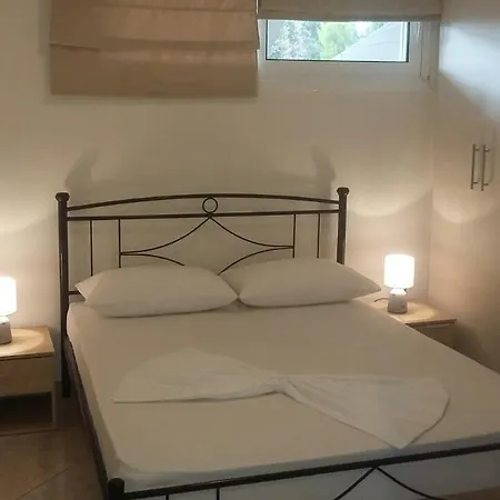 Agriomata Vergas アパート